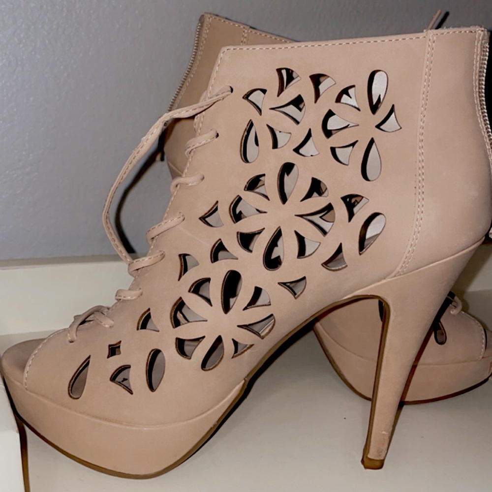Design Heels